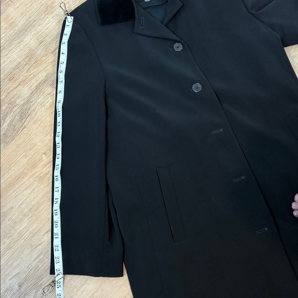 Gallery Long Lined Black Coat Velvet Collar Button Up Size 6 - Picture 10 of 11
